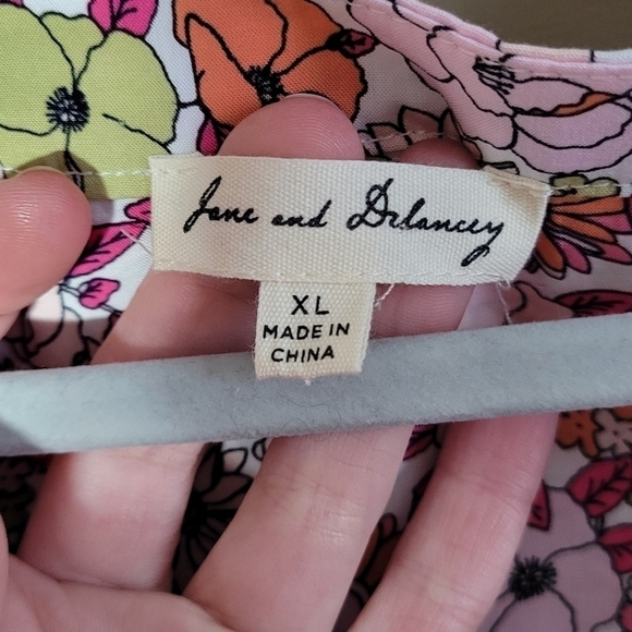 Jane & Delancey XL floral button-down blouse rayon longsleeve oversized pleated - Picture 7 of 9